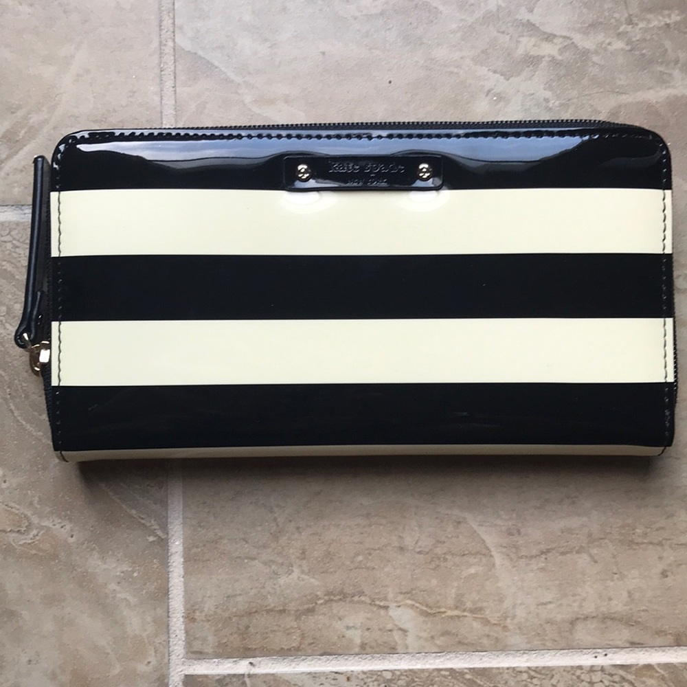 Kate Spade Cream and Black Stripe Wallet